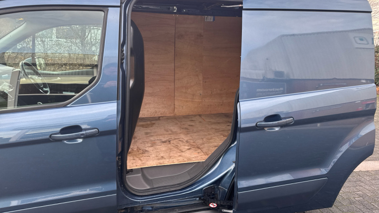 Ford Transit Connect 240 L1 Diesel 1.5 EcoBlue 100ps Limited Van